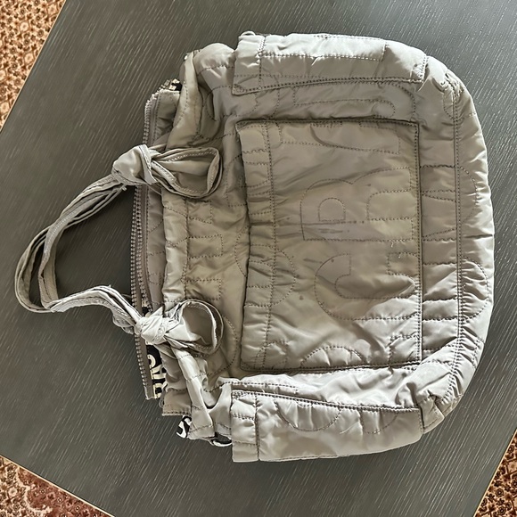 Marc by Marc Jacobs Eliza baby diaper bag in dark tan color - Picture 3 of 6